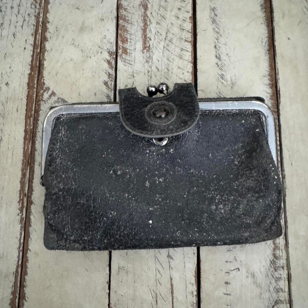 Hobo The Original Lauren Distressed Black Metallic Leather Frame Clutch Wallet
